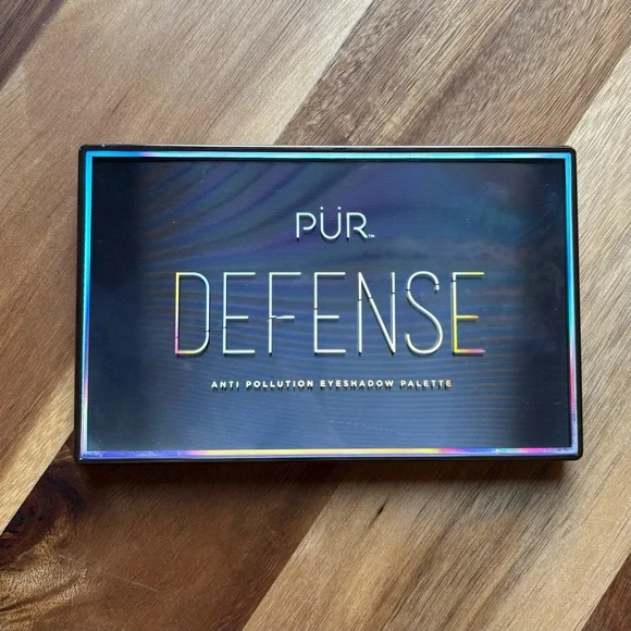 Pur Defense Eyeshadow Palette - Picture 2 of 3